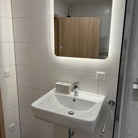 Moderne, Zentralgelegene 2 Zimmer Wohnung Nuremberg Exterior photo