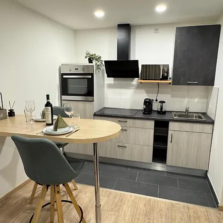 Moderne, Zentralgelegene 2 Zimmer Wohnung Nuremberg Exterior photo